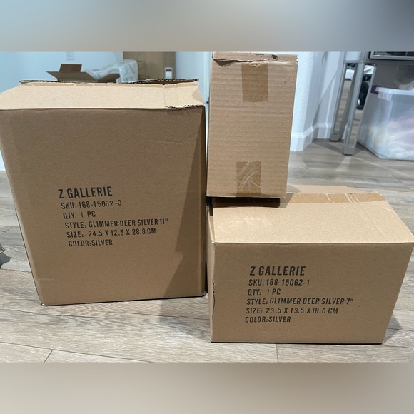 Z Gallerie Glimmer Deer Silver and Penguin Christmas Set - Picture 6 of 7